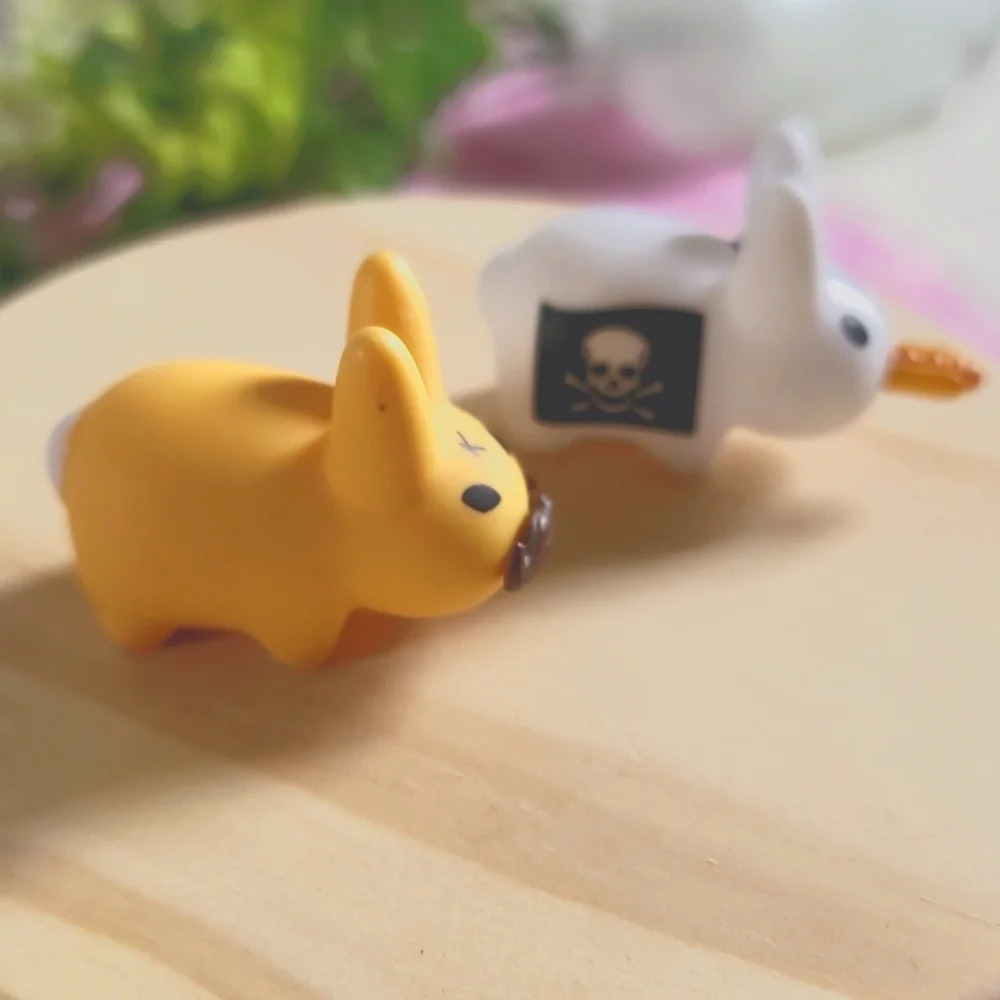 Kidrobot Labbit Bundle - Picture 2 of 7